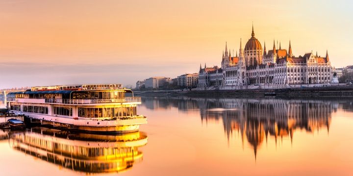 5 Stunning Destinations for Single Women to Travel To Hungary