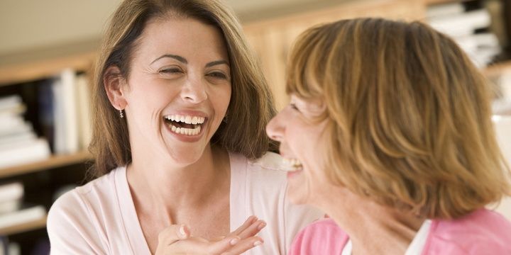 5 Tips to Deal with Your Mother-in-Law Demonstrate friendliness