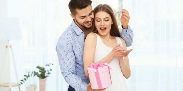 5 Important Things Every Man Should Do to Make His Woman Happy Remember your woman birthday