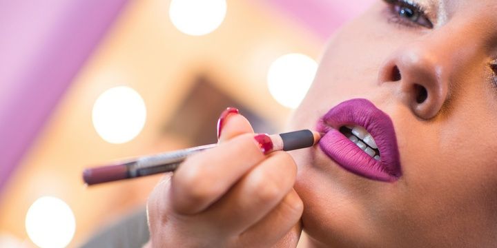 8 Most Common Mistakes Lipstick Users Make Liner