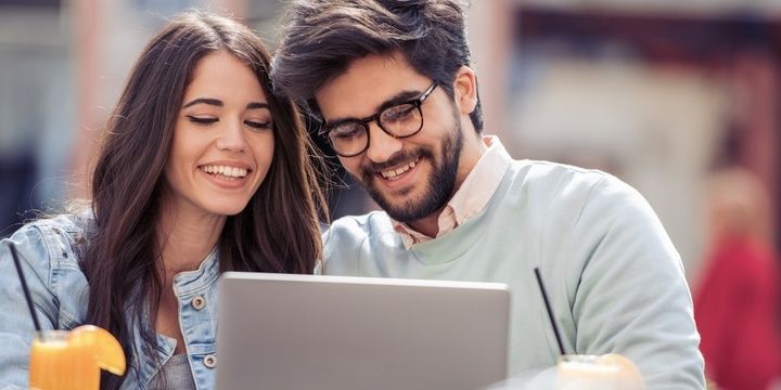 7 Main Factors That Make Your Long-Distance Relationship Successful Regular and creative communication